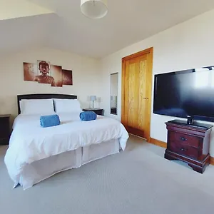  Guest house Private In House Close To